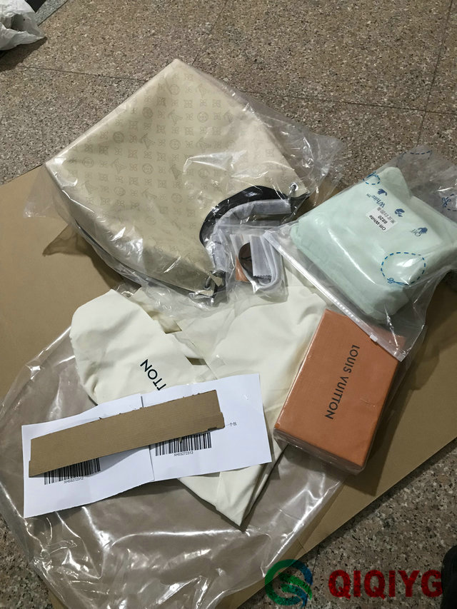 qiqiyg.com fournisseur officiel de mode en gros 2025 dropshipping qq3104