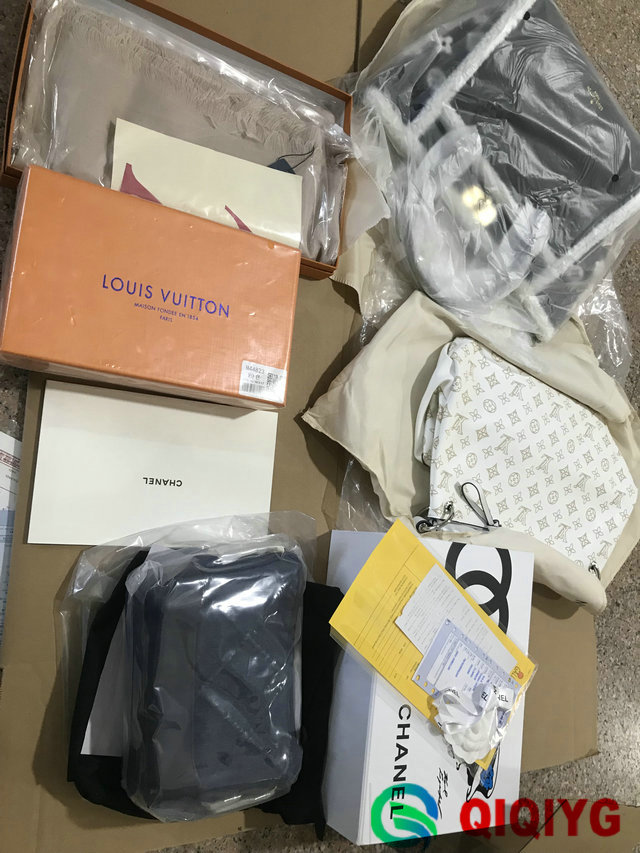 qiqiyg.com fournisseur officiel de mode en gros 2025 dropshipping qq3150