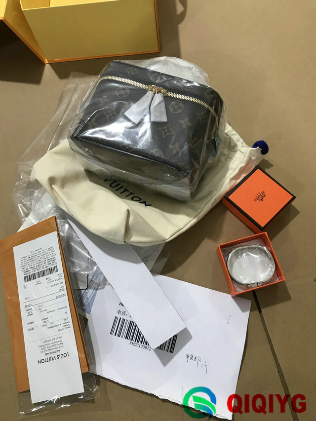 qiqiyg.com fournisseur officiel de mode en gros 2025 dropshipping qq3240