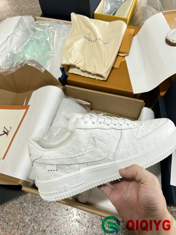 qiqiyg.com fournisseur officiel de mode en gros 2025 dropshipping qq3250