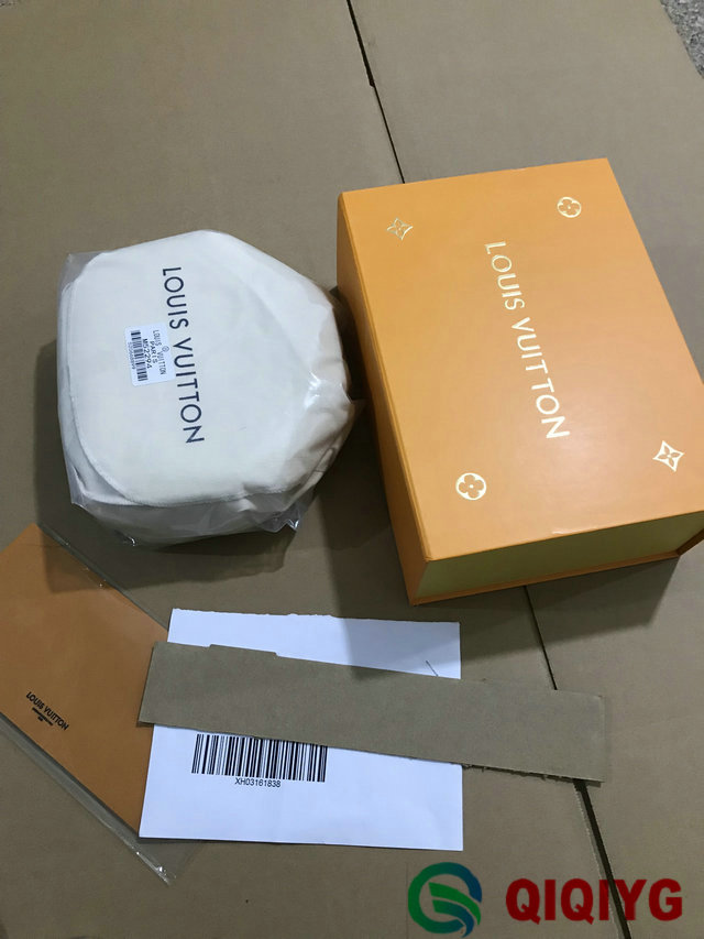 qiqiyg.com fournisseur officiel de mode en gros 2025 dropshipping qq3296