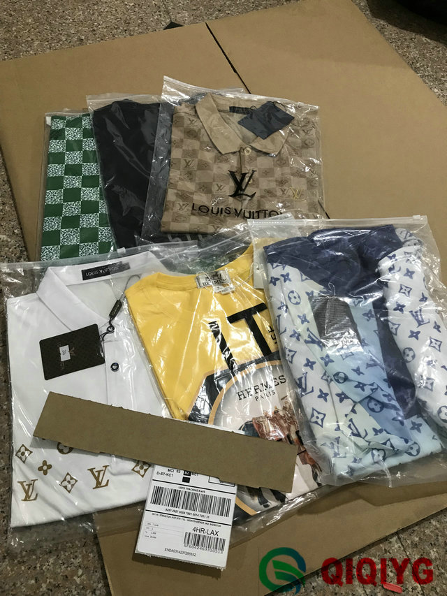 qiqiyg.com fournisseur officiel de mode en gros 2025 dropshipping qq3305