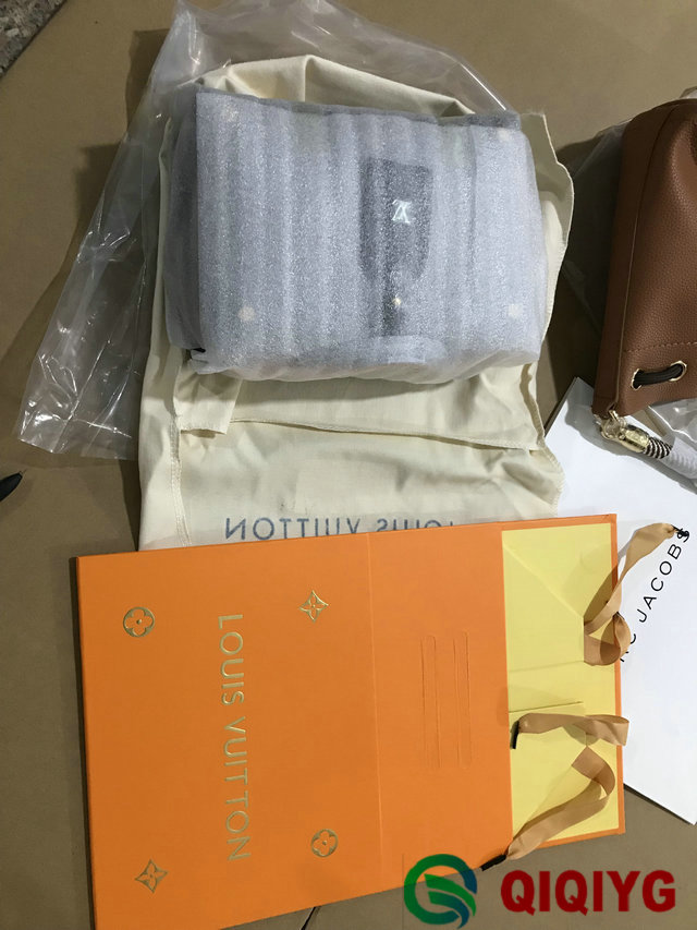 qiqiyg.com fournisseur officiel de mode en gros 2025 dropshipping qq3474